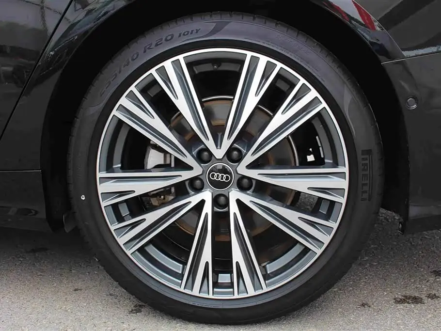 Audi A6L 2023 — Şəkil 14/18