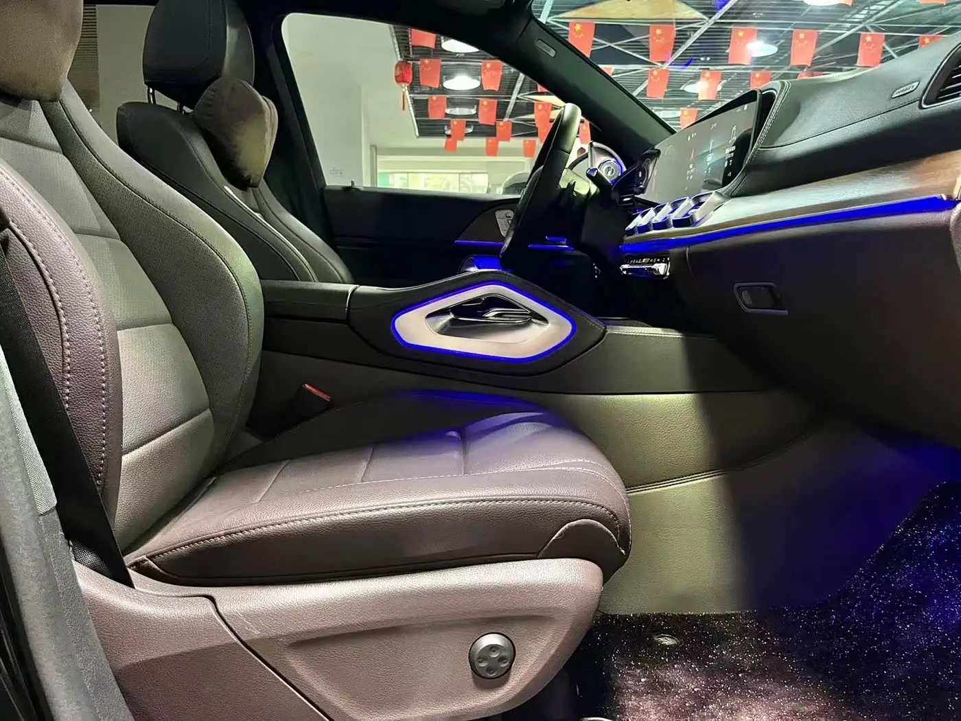 Mercedes-Benz GLS 2022 — Фото 12/20
