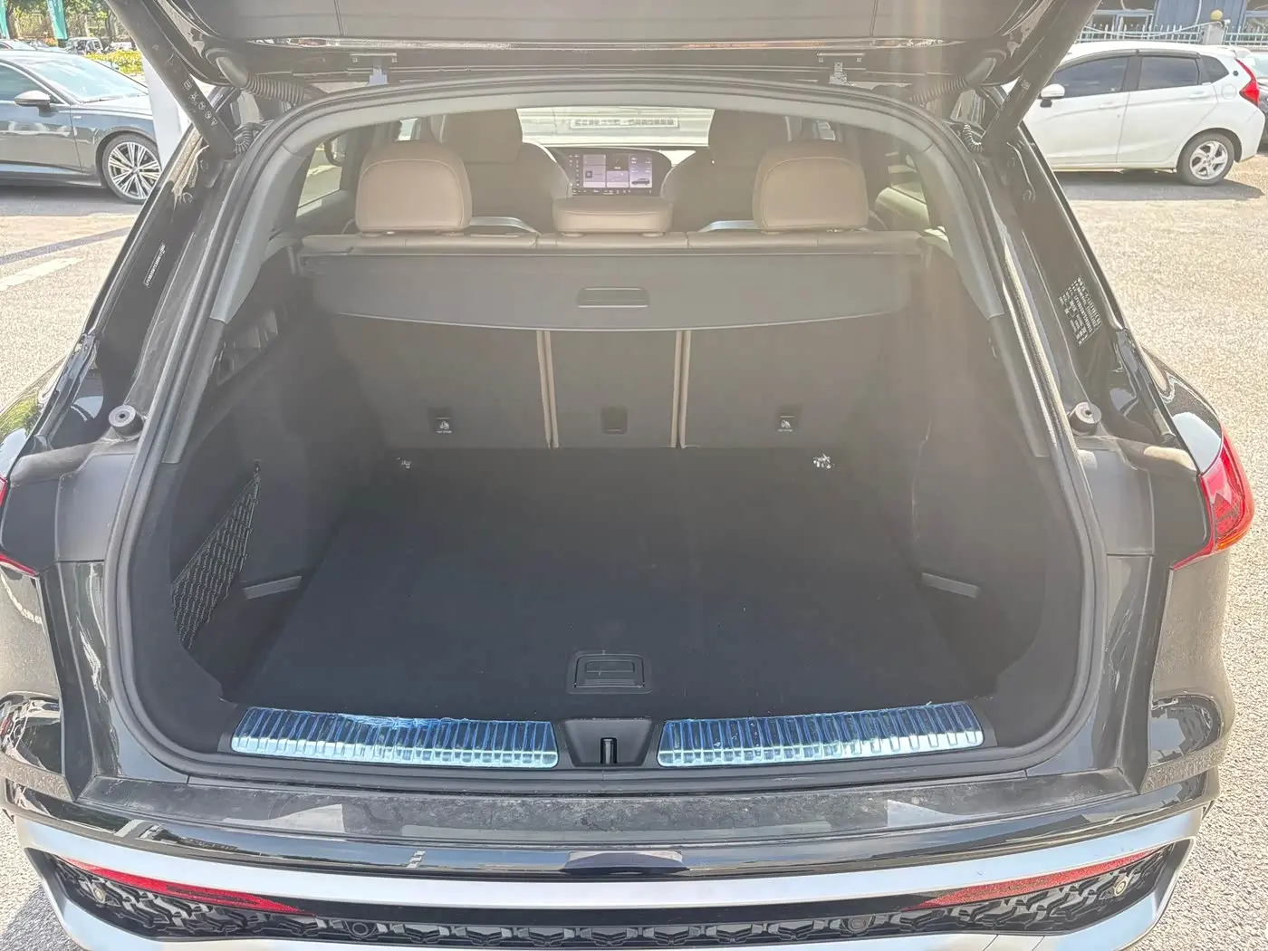 Audi Q5L 2025 — Photo 14/19