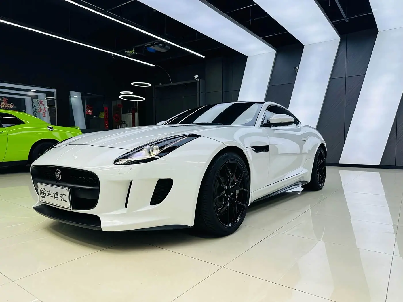 Jaguar F-TYPE 2017 — Фото 1/19