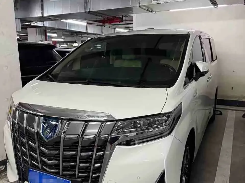 Toyota Alphard 2020 — Photo 1/9
