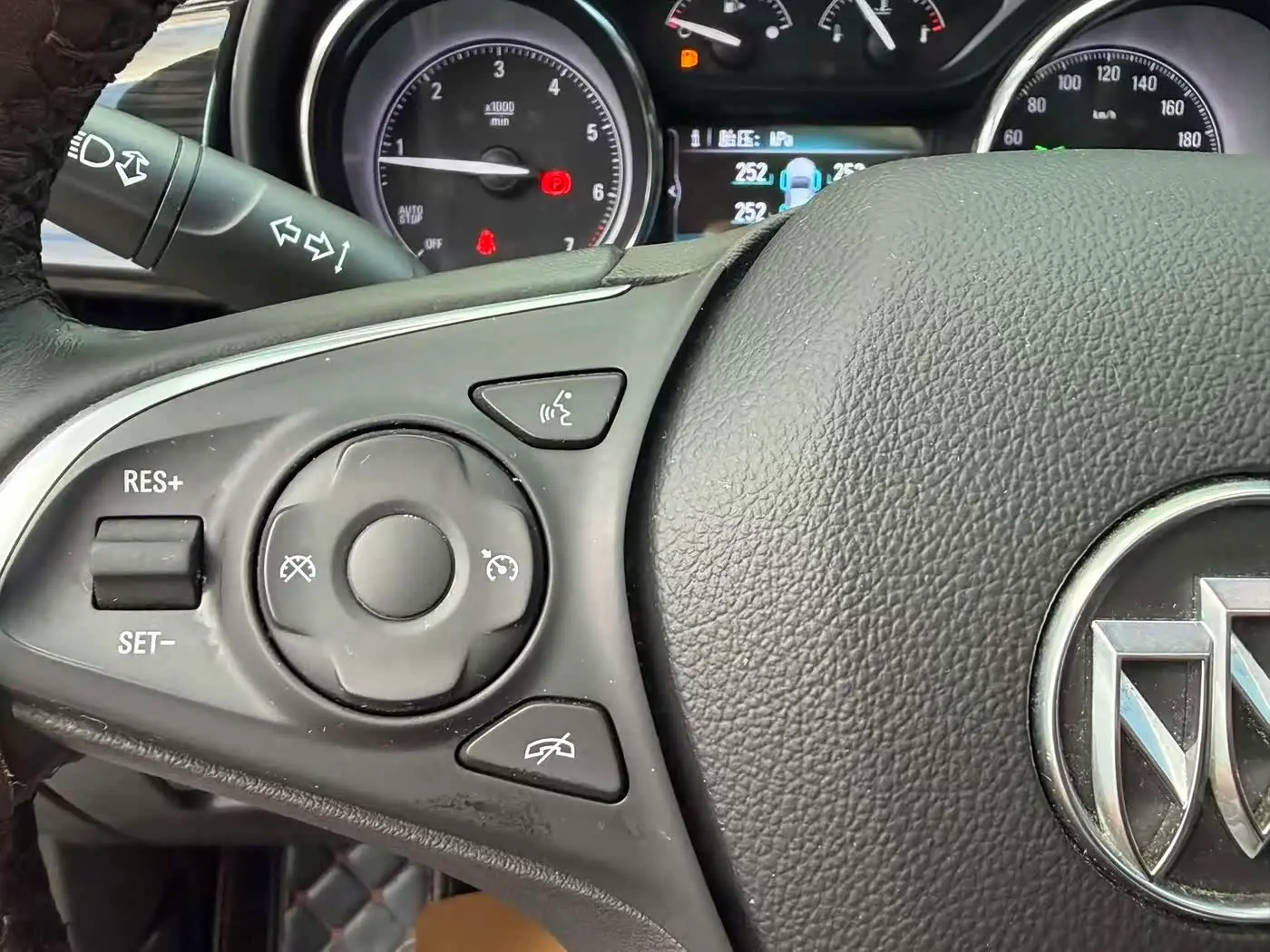 Buick Envision Plus 2021 — Фото 18/19