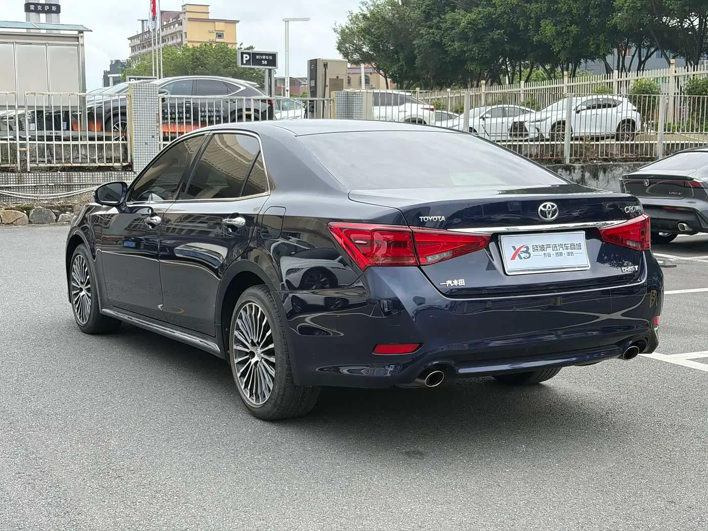 Toyota Crown 2018 — Фото 6/20