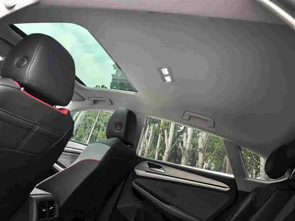 Volkswagen Lamando 2022 — Photo 11/11