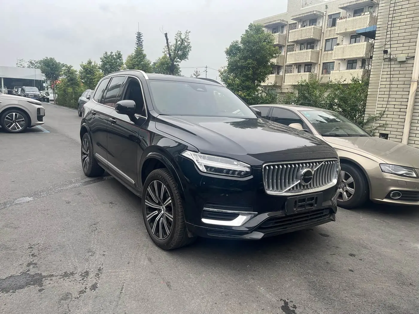 Volvo XC90 2023 — Photo 3/9