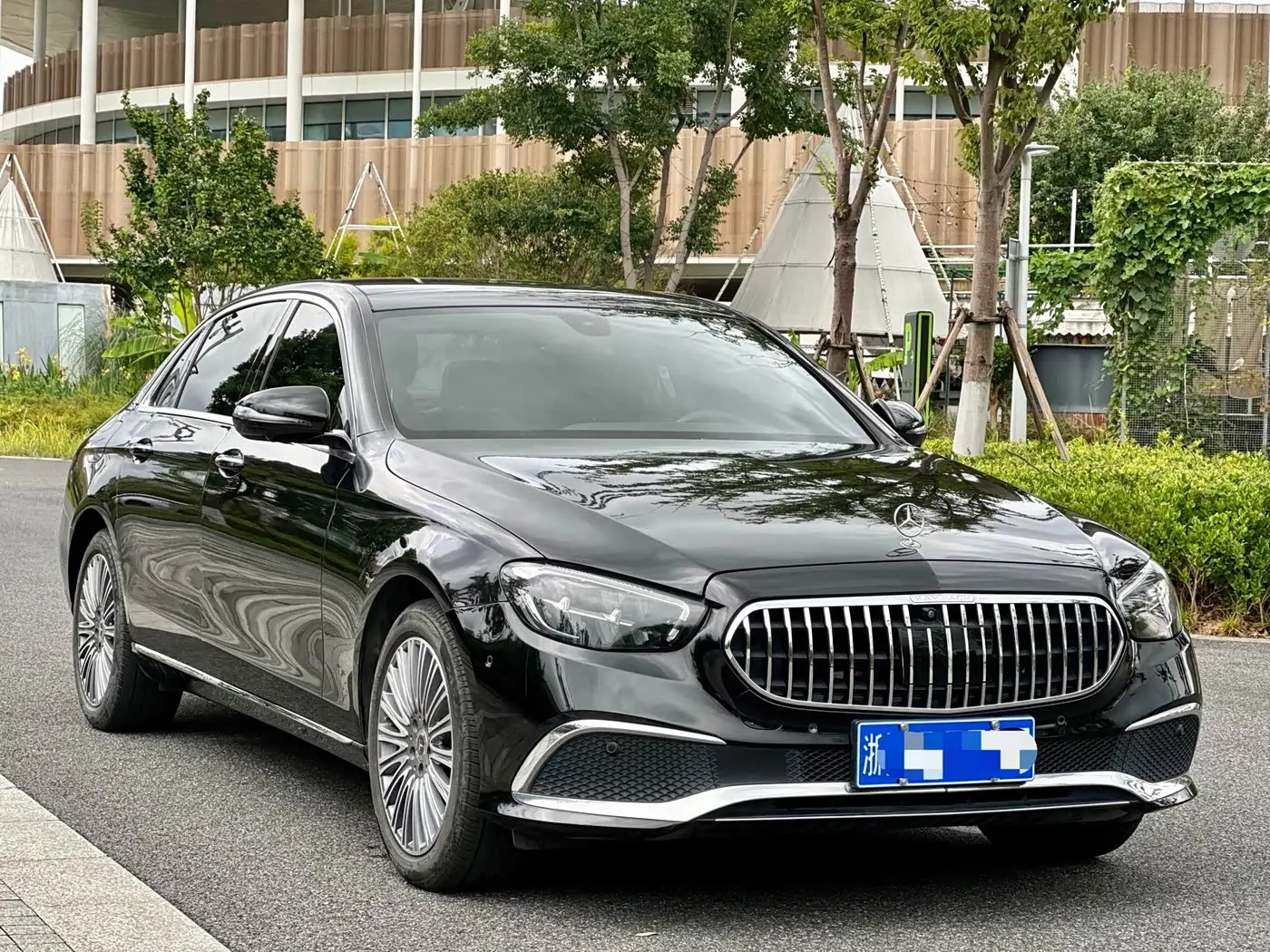 Mercedes-Benz E-Class 2021 — Photo 3/18