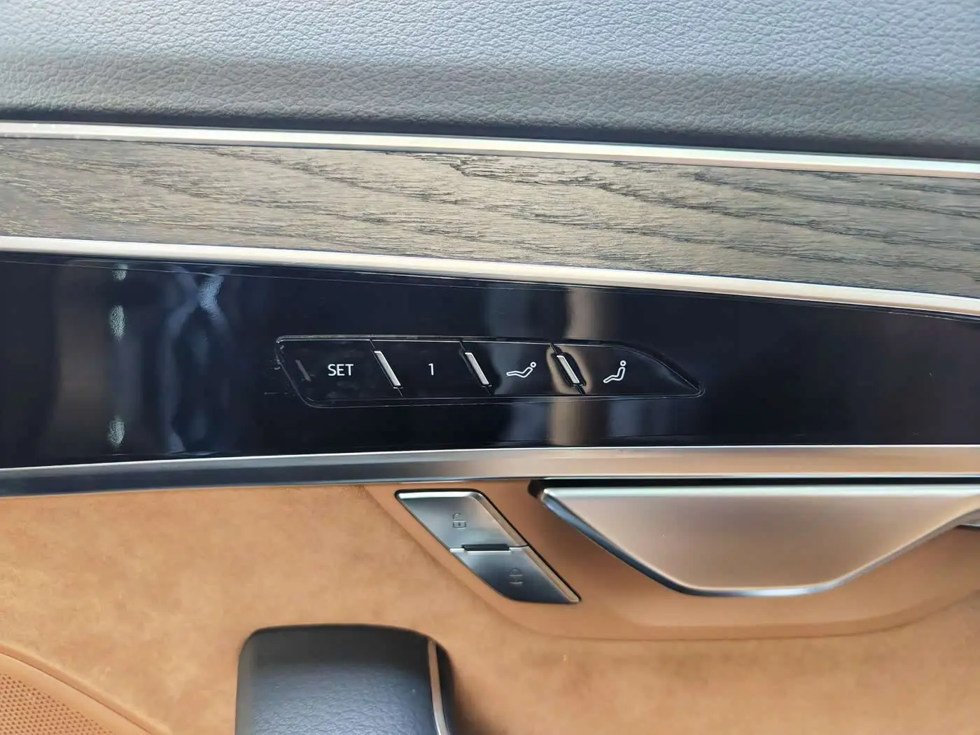 Audi A8 2020 — Photo 20/20