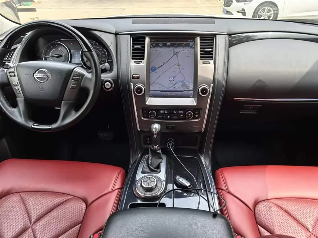 Nissan Patrol 2020 — Photo 6/12