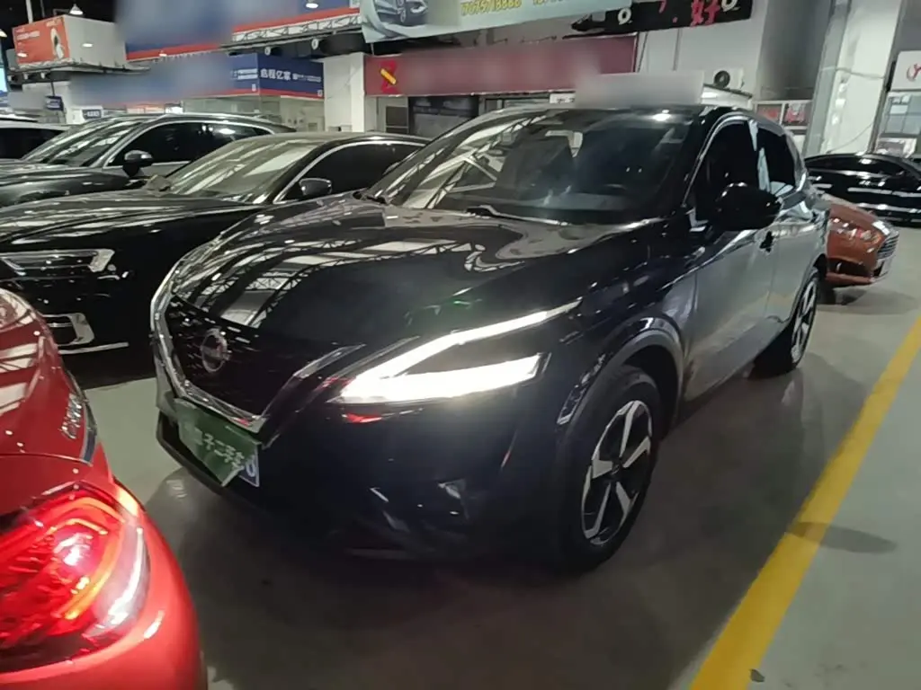 Nissan Qashqai 2025 — Фото 1/20