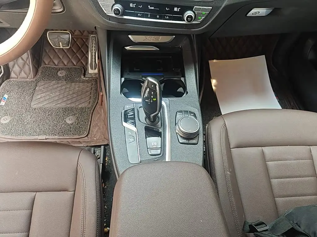 BMW X3 2019 — Photo 14/20