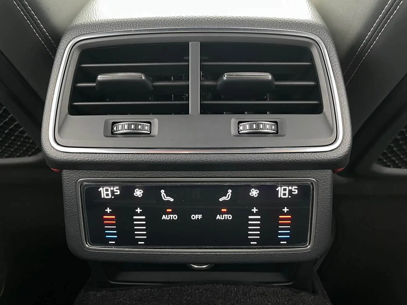 Audi S6 2022 — Photo 15/19