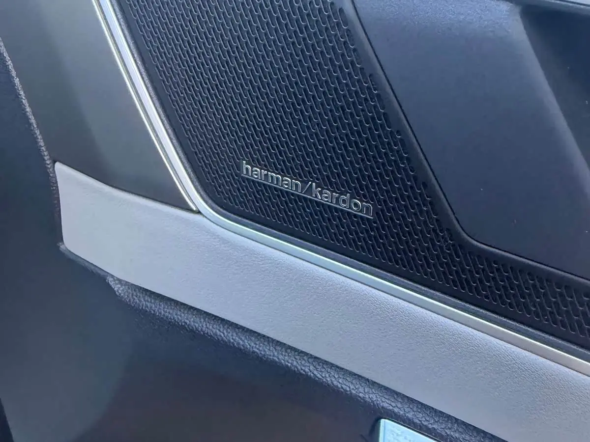 Volkswagen Tayron X 2023 — Şəkil 8/19