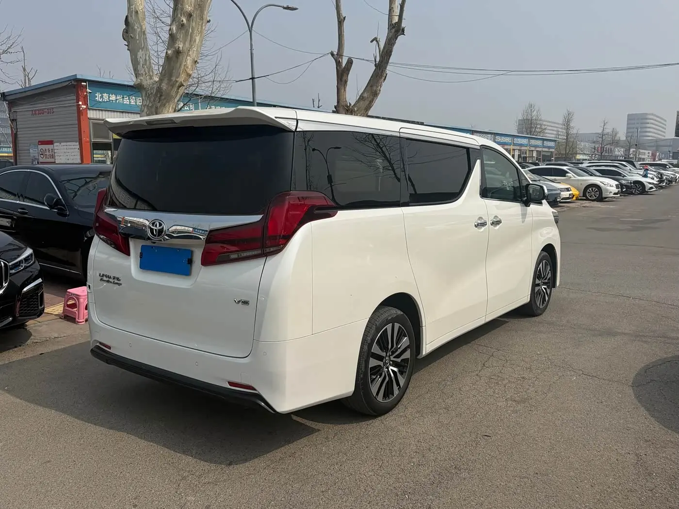 Toyota Alphard 2019 — Şəkil 15/15