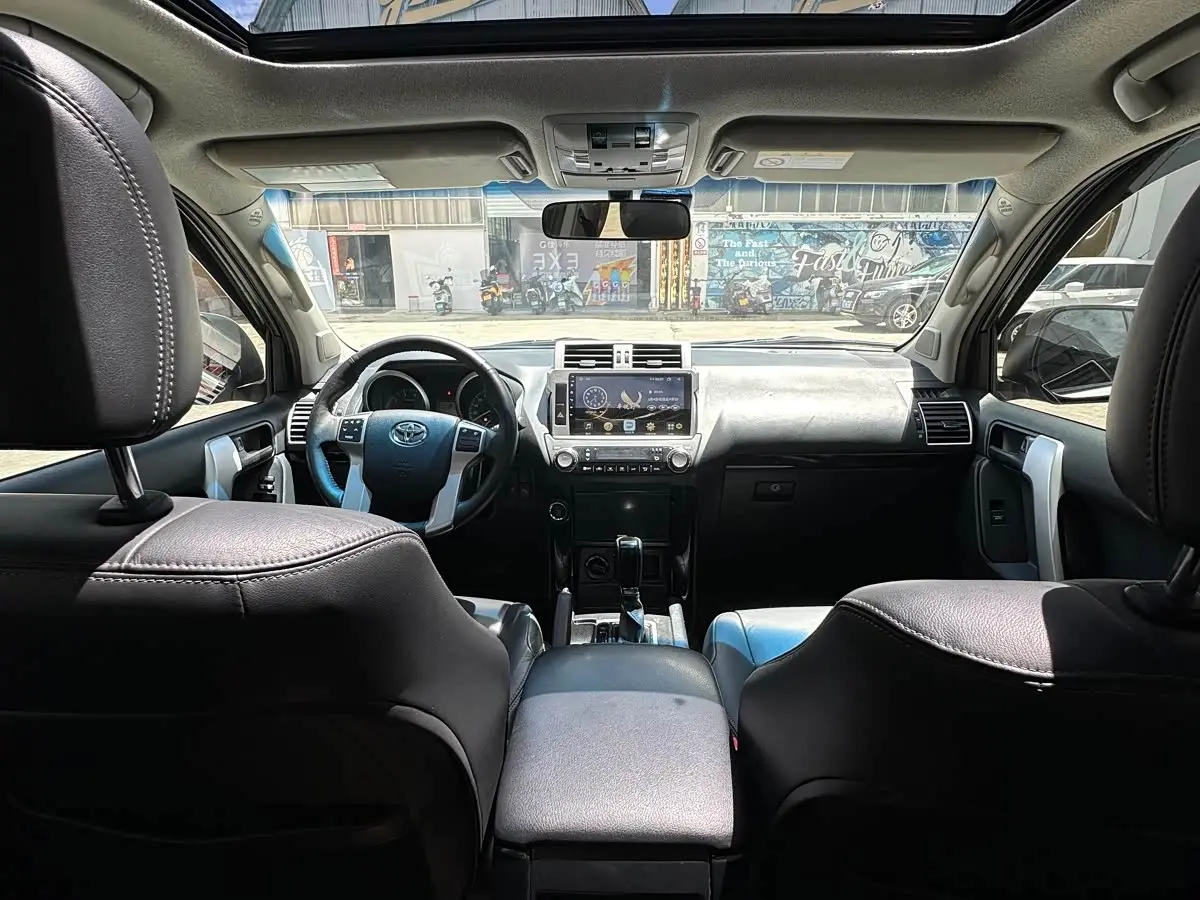 Toyota Prado 2016 — Фото 10/12