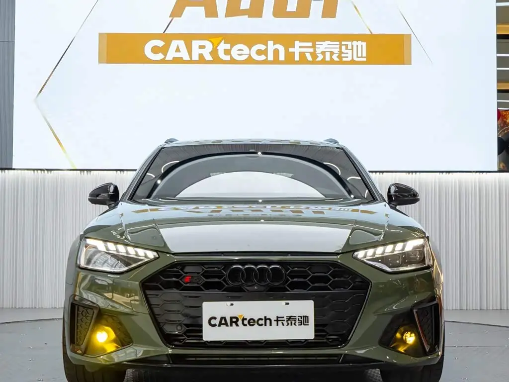 Audi S4 2023 — Photo 2/20