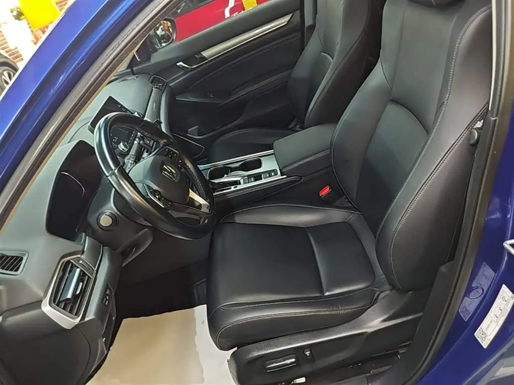 Honda Accord 2019 — Фото 15/20