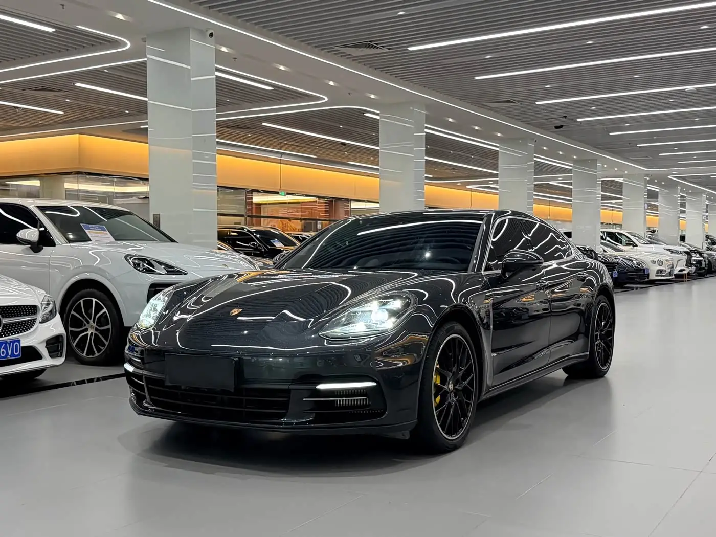 Porsche Panamera, 2020