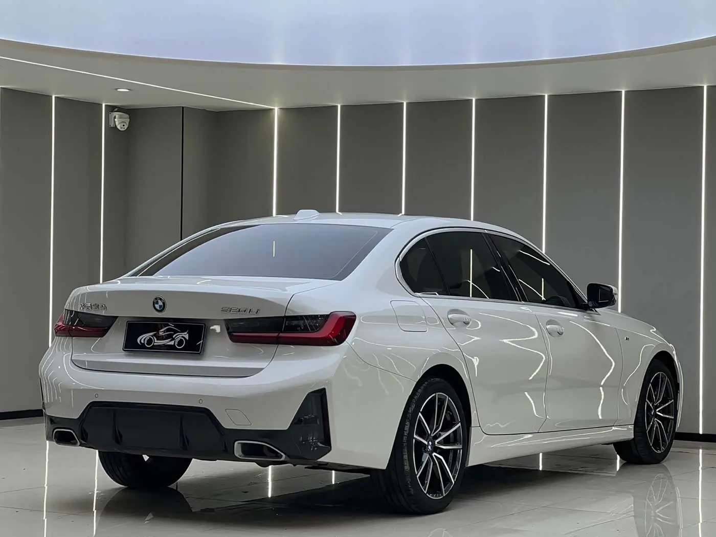 BMW 3 Series 2023 — Фото 16/18