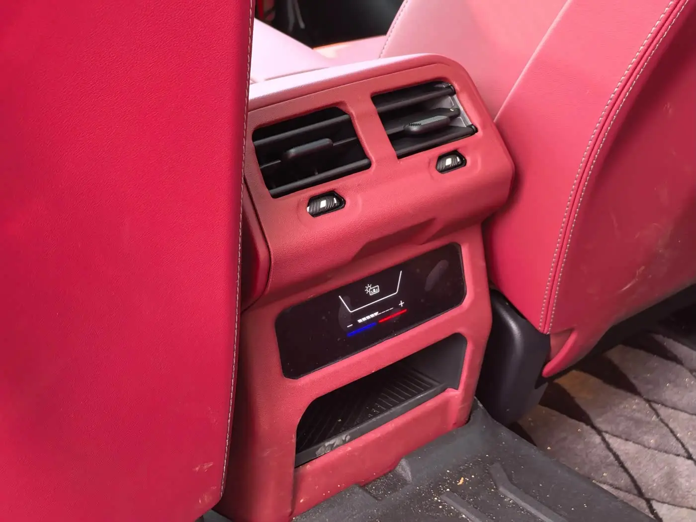 BMW 5 Series 2024 — Şəkil 17/17