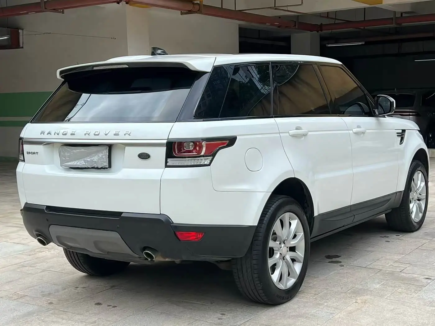 Land Rover Range Rover Sport 2018 — Photo 8/9