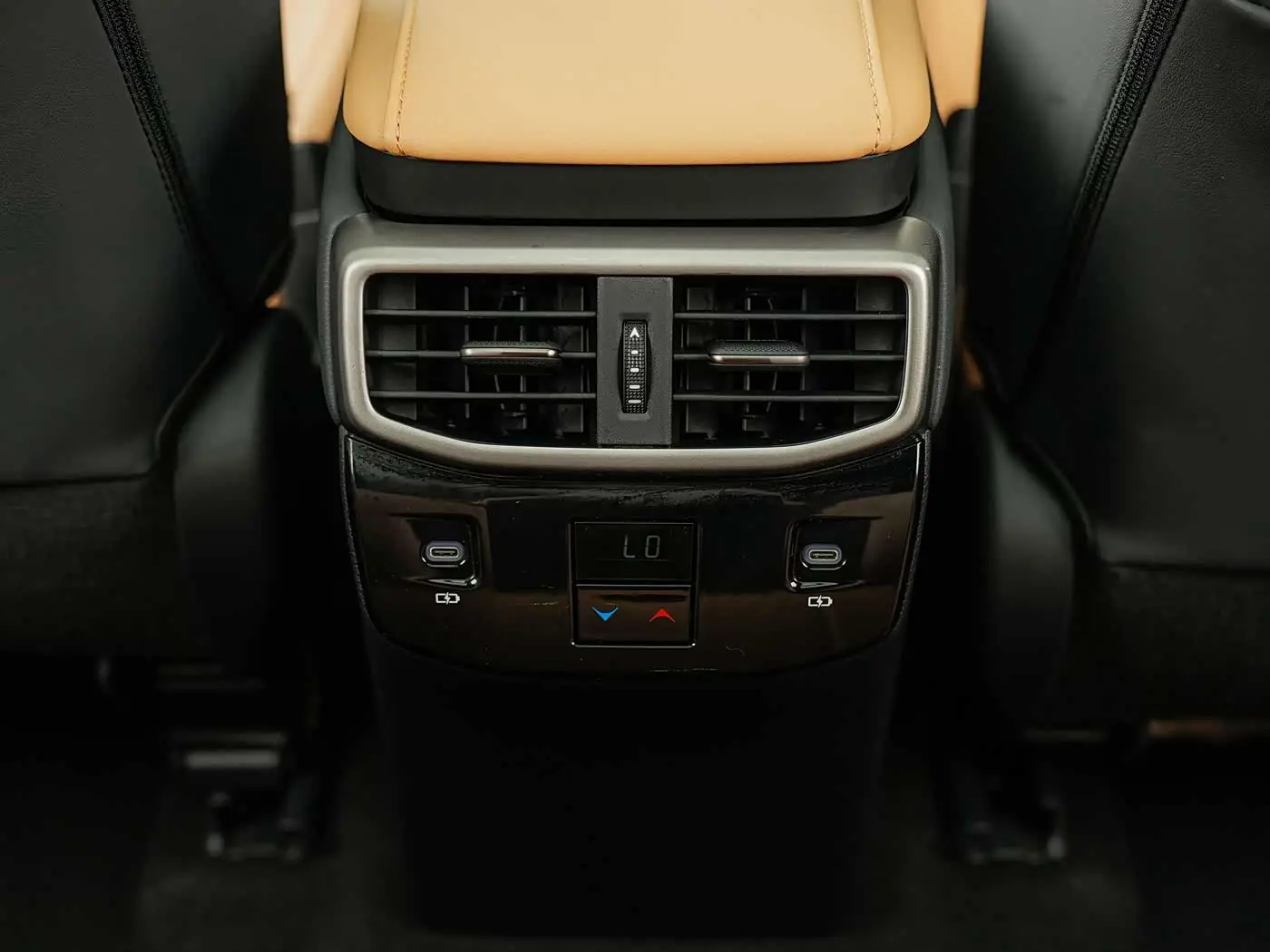 Lexus RX 2023 — Фото 16/20