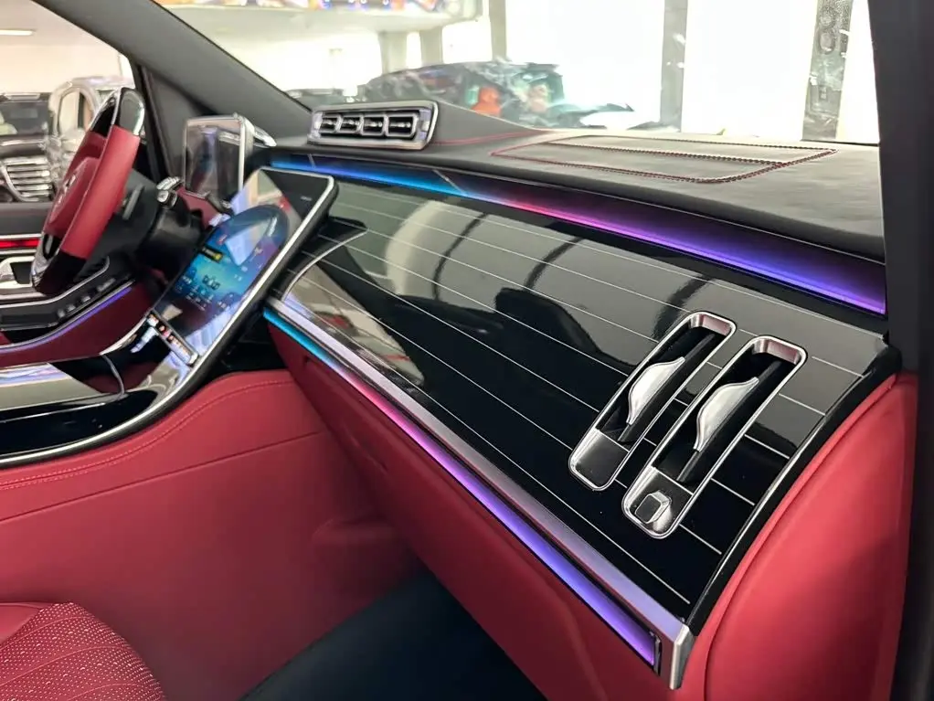 Mercedes-Benz Vito 2023 — Photo 7/20