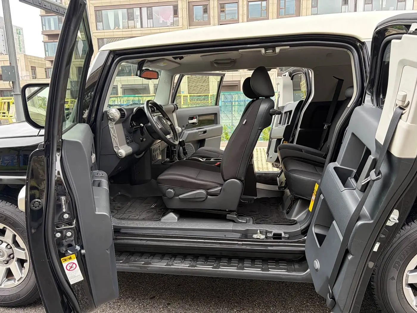 Toyota FJ Cruiser 2014 — Photo 14/20