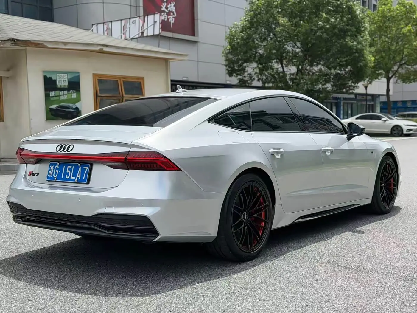 Audi A7 2023 — Фото 16/16