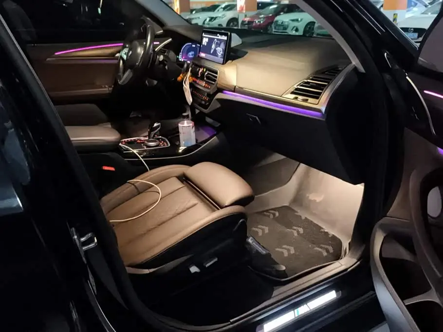 BMW X3 2023 — Photo 8/16