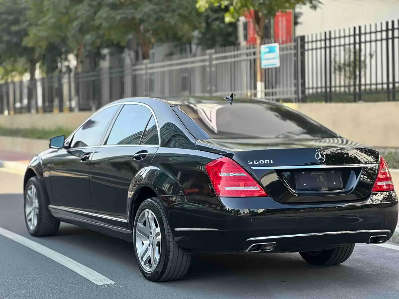 Mercedes-Benz S-Class 2012 — Фото 17/20