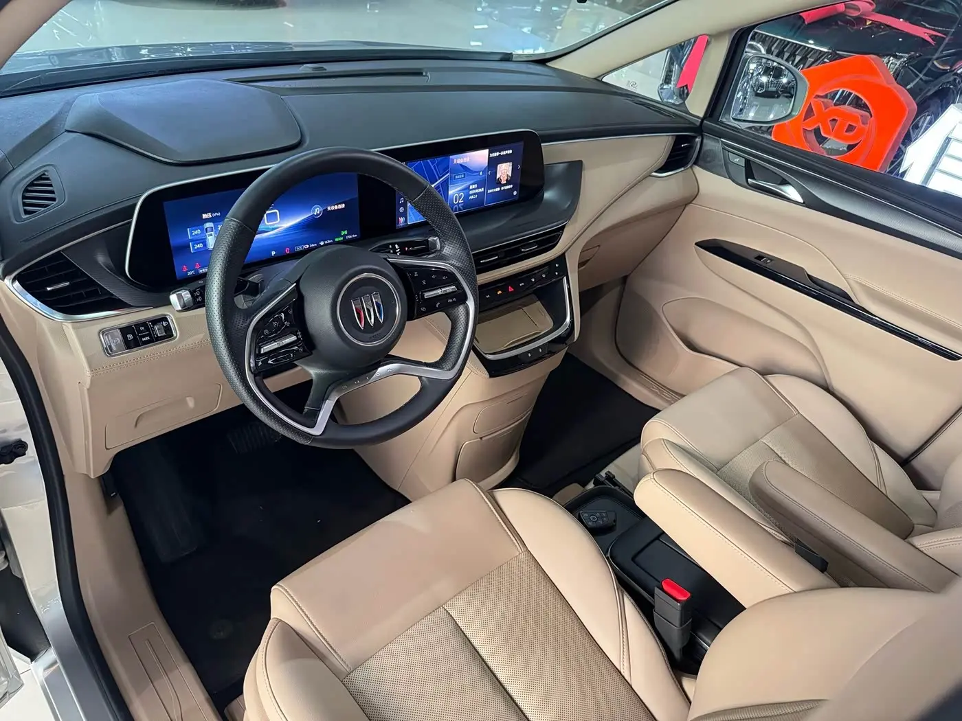 Buick GL8 New Energy 2025 — Фото 16/20