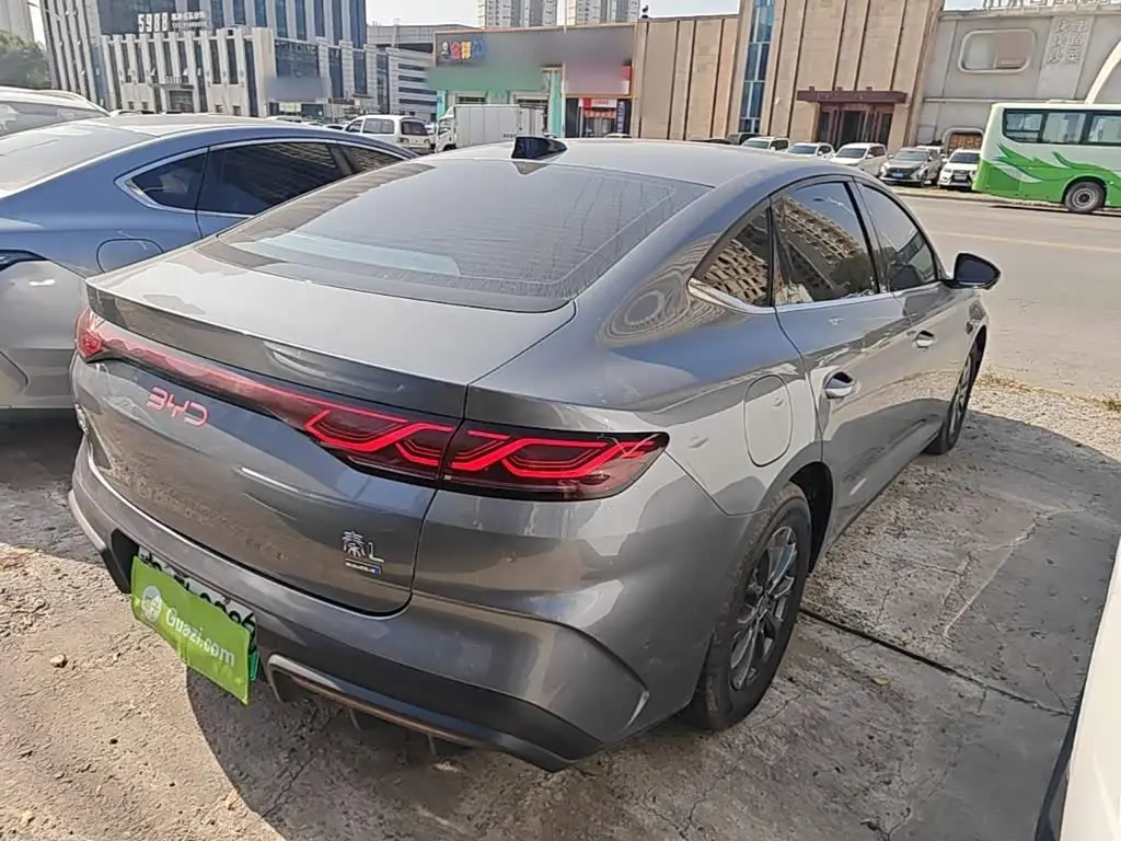 BYD Qin L 2025 — Фото 7/20
