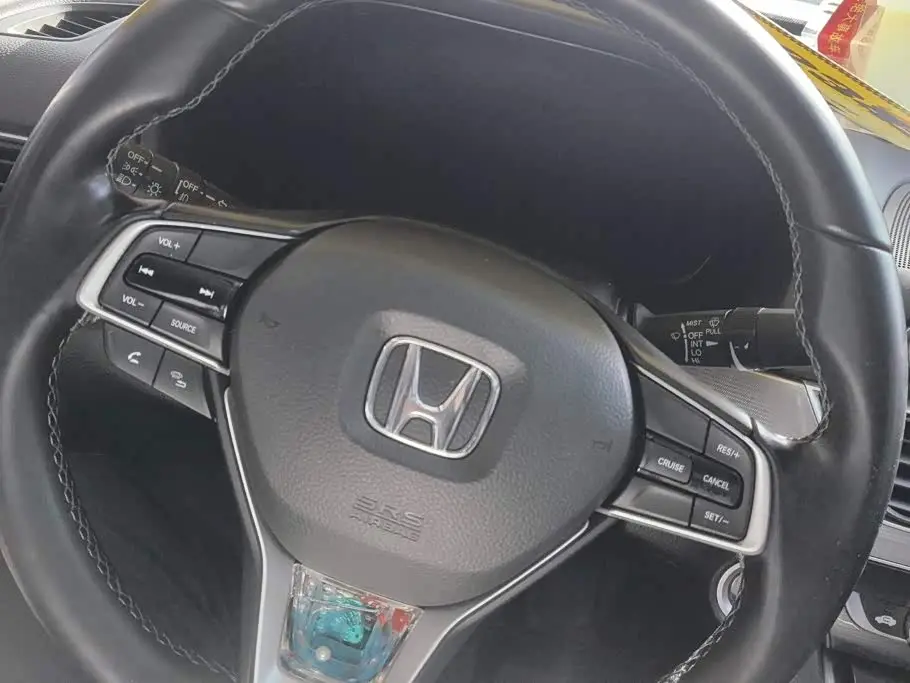 Honda Accord 2020 — Фото 15/16
