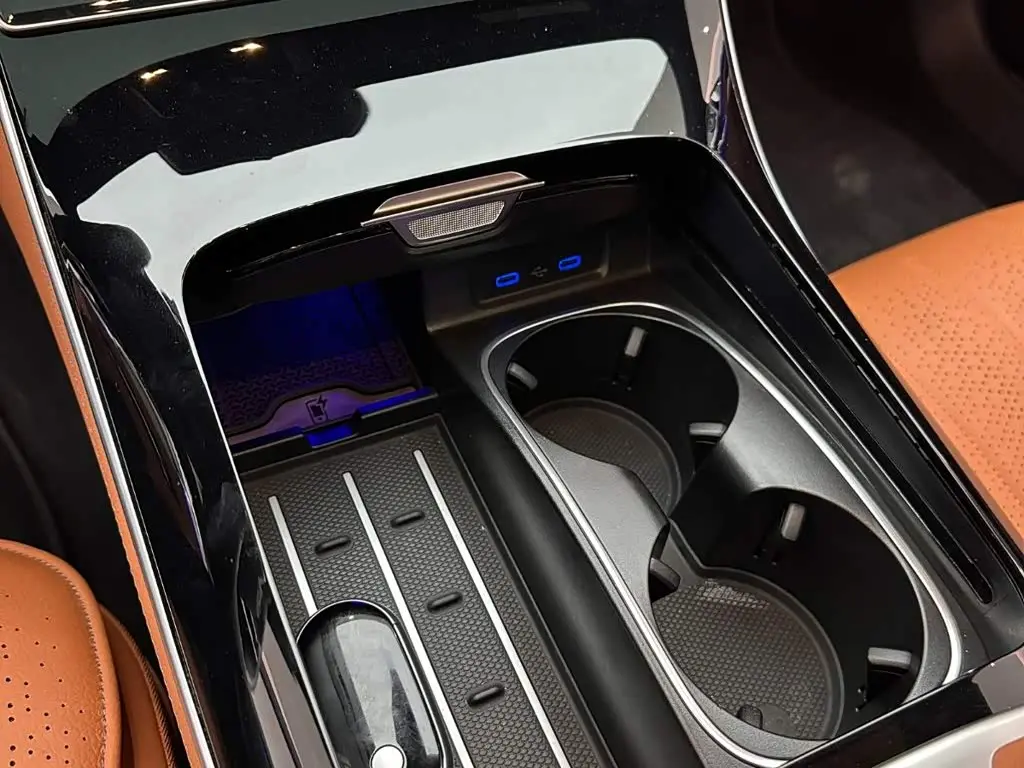 Mercedes-Benz S-Class 2025 — Фото 16/18