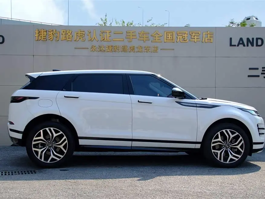 Land Rover Range Rover Evoque 2026 — Фото 9/20
