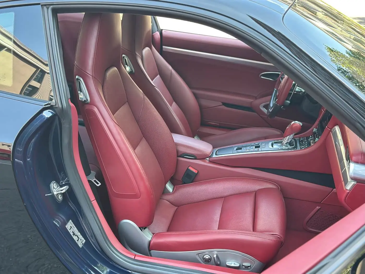 Porsche 911 2019 — Photo 16/16