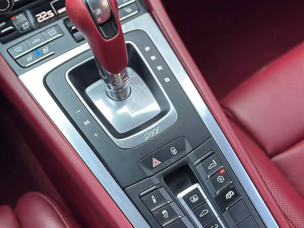 Porsche 911 2019 — Photo 10/16