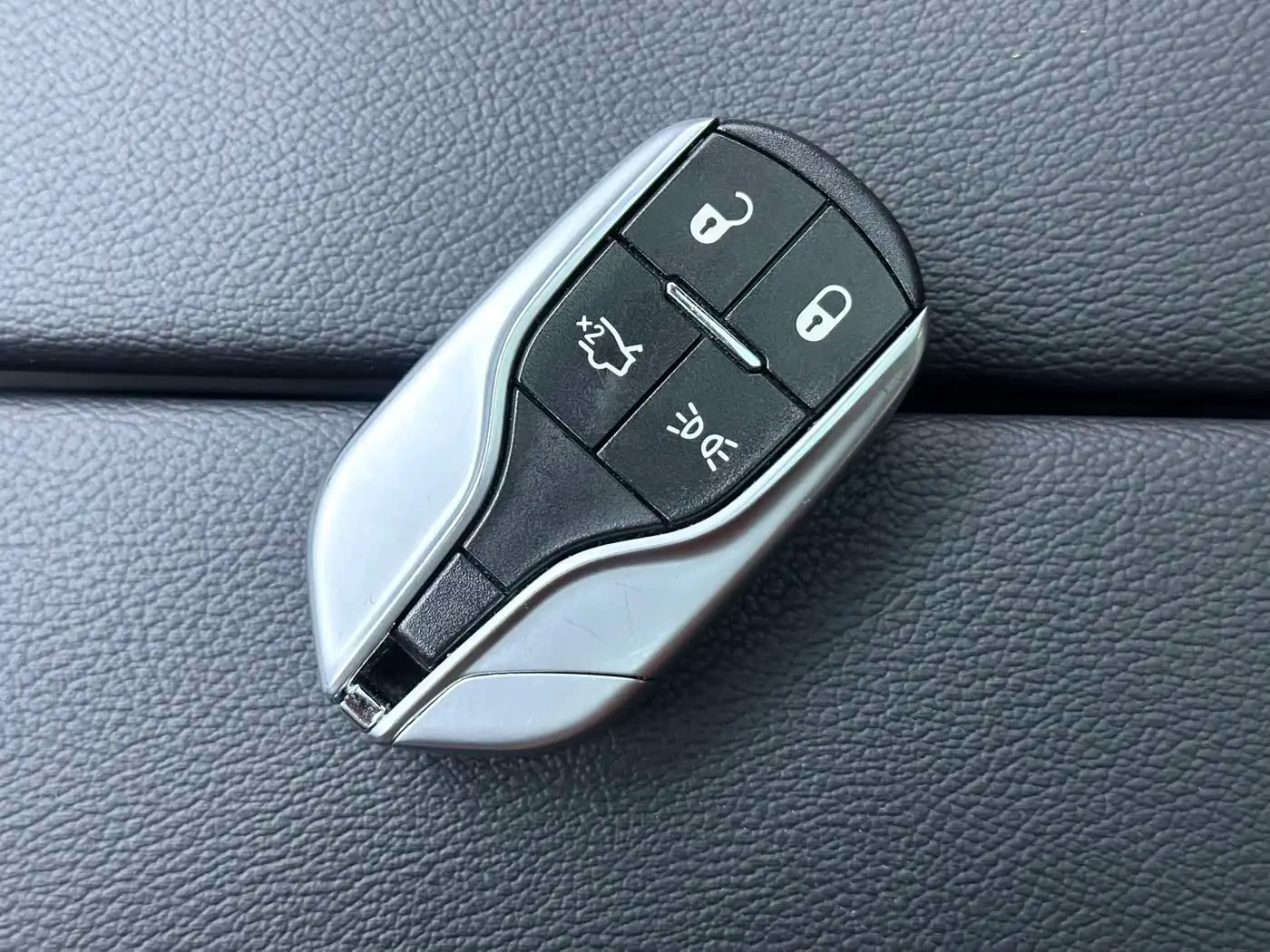 Maserati Levante 2021 — Photo 9/18