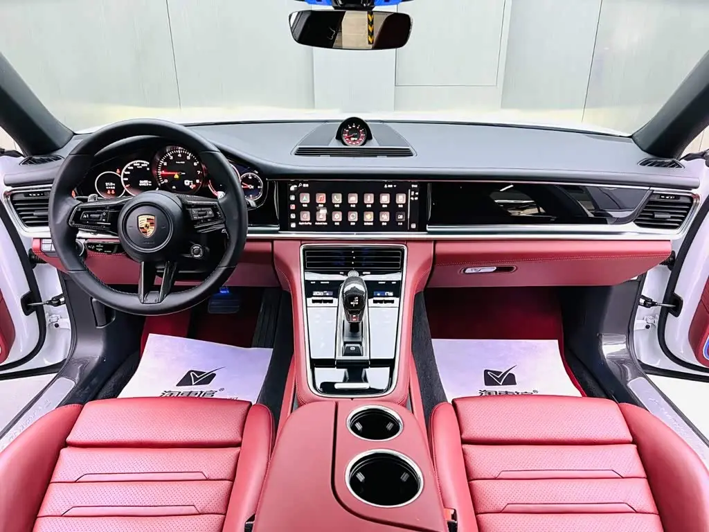 Porsche Panamera 2022 — Photo 9/17