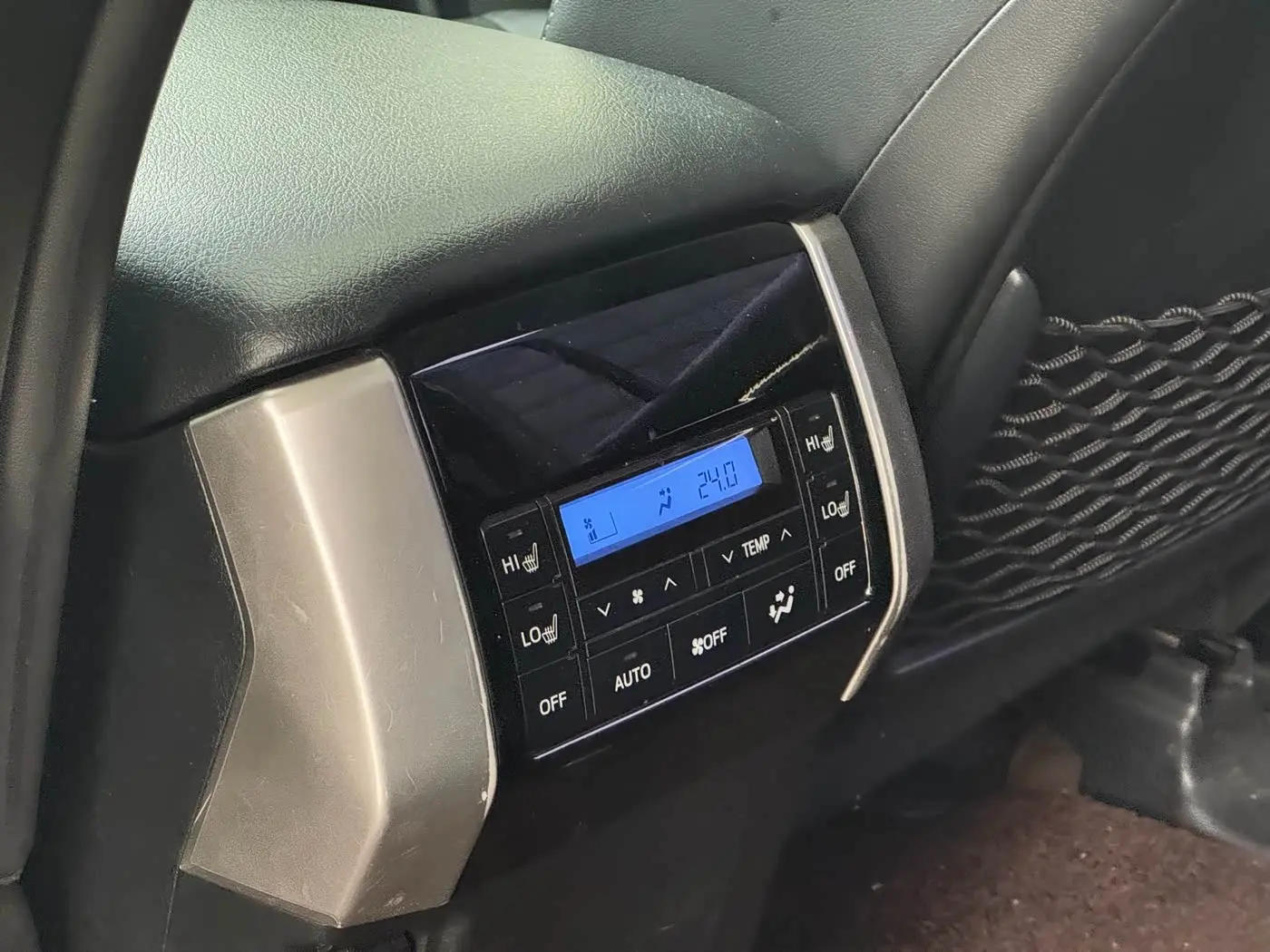 Toyota Prado 2018 — Photo 13/20