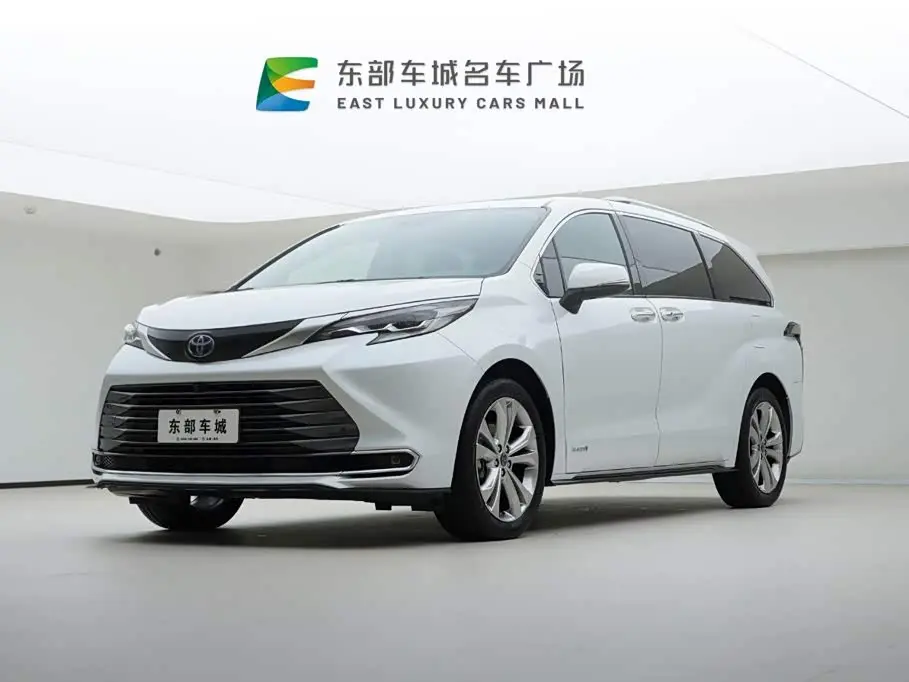 Toyota Sienna 2023 — Şəkil 1/19