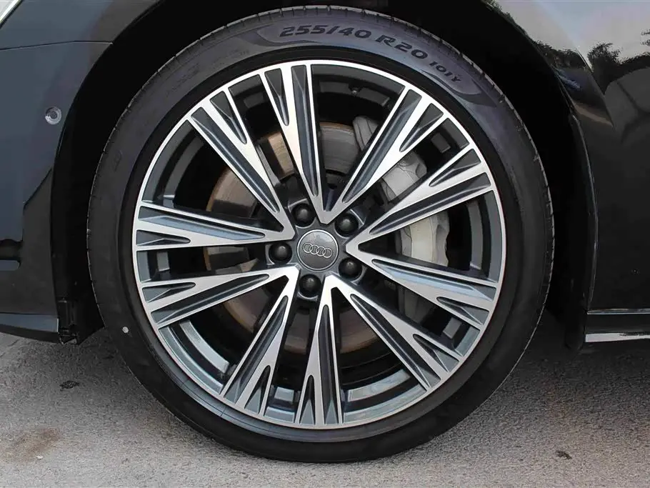 Audi A6L 2020 — Photo 7/15