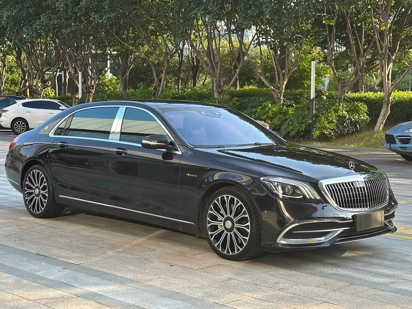 Mercedes-Benz Maybach S-Class 2020 — Photo 3/16