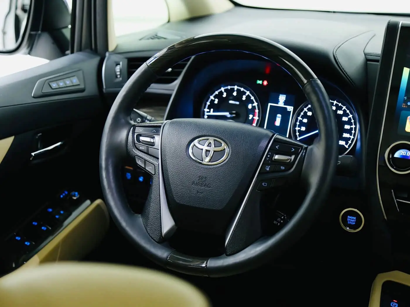 Toyota Alphard 2017 — Şəkil 12/19