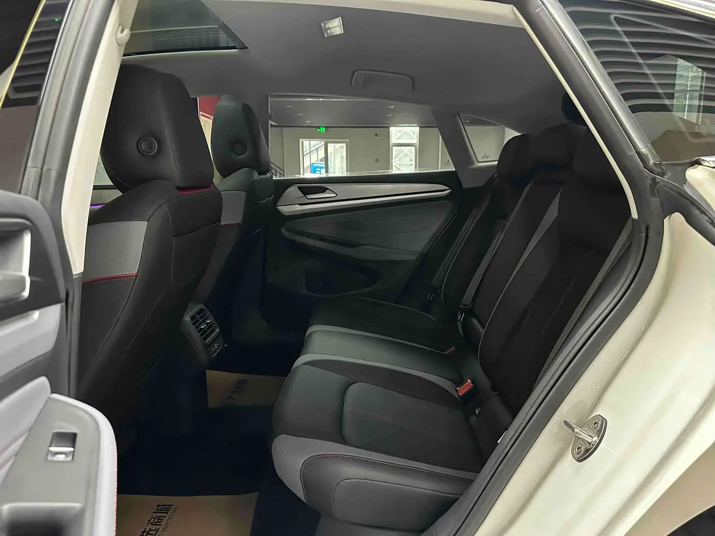 Volkswagen Lamando 2023 — Şəkil 12/12