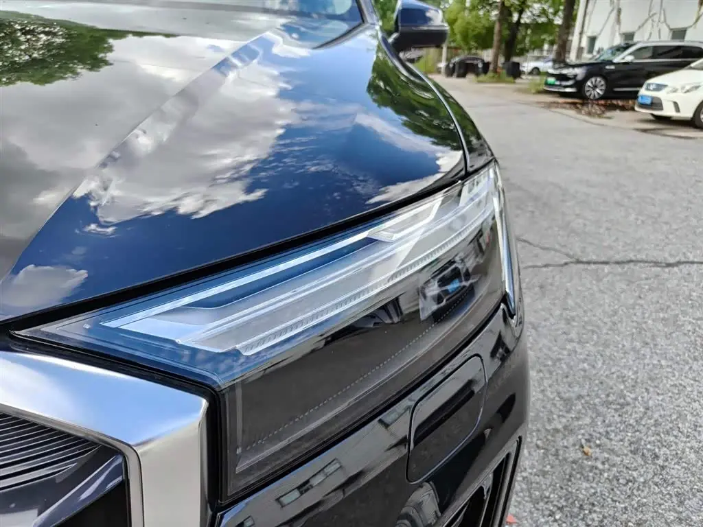 Audi Q7 2025 — Photo 16/17