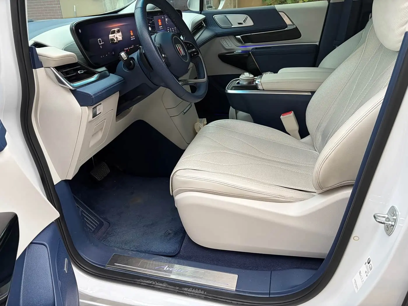 Buick Century 2023 — Photo 7/20