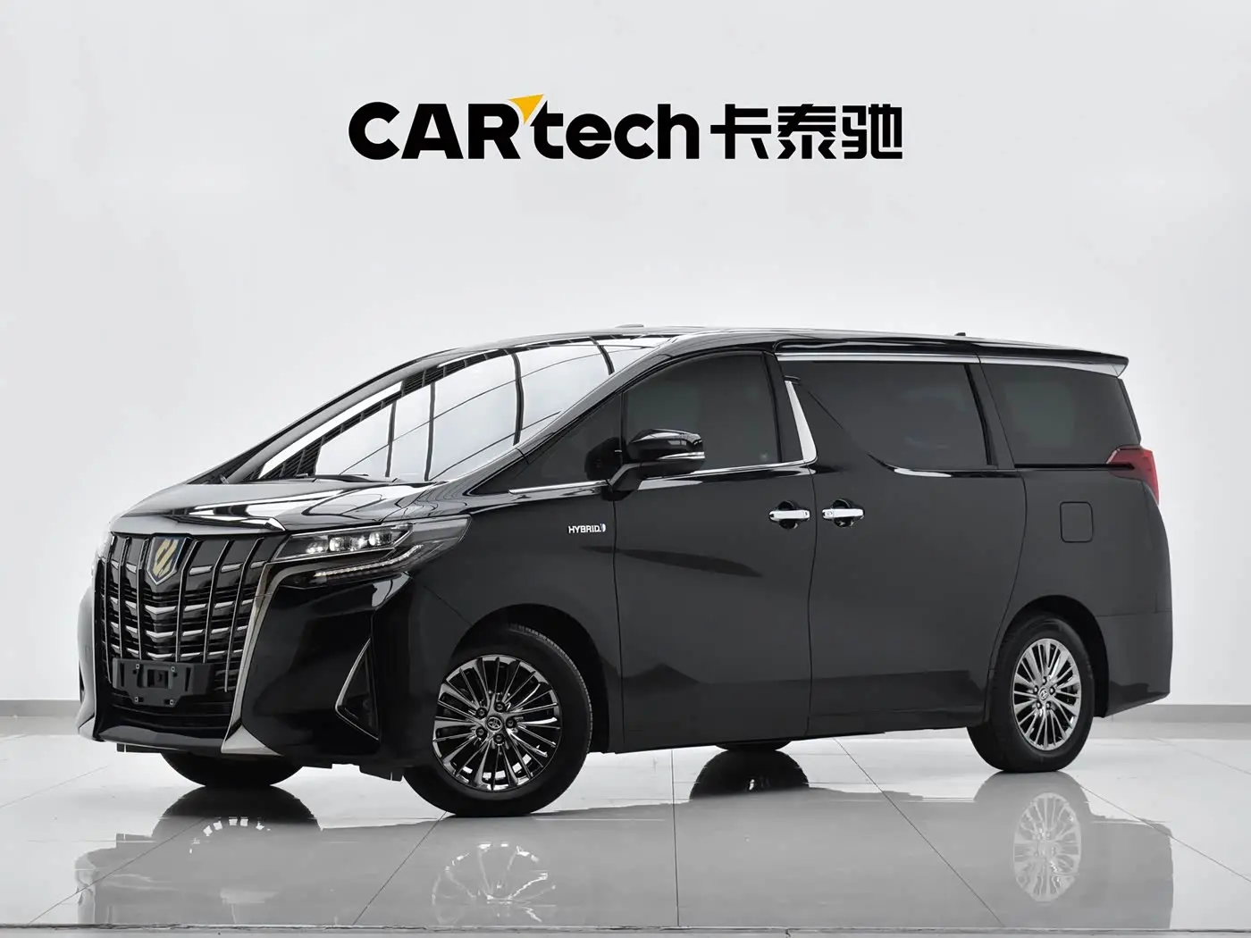 Toyota Alphard 2021 — Фото 1/20