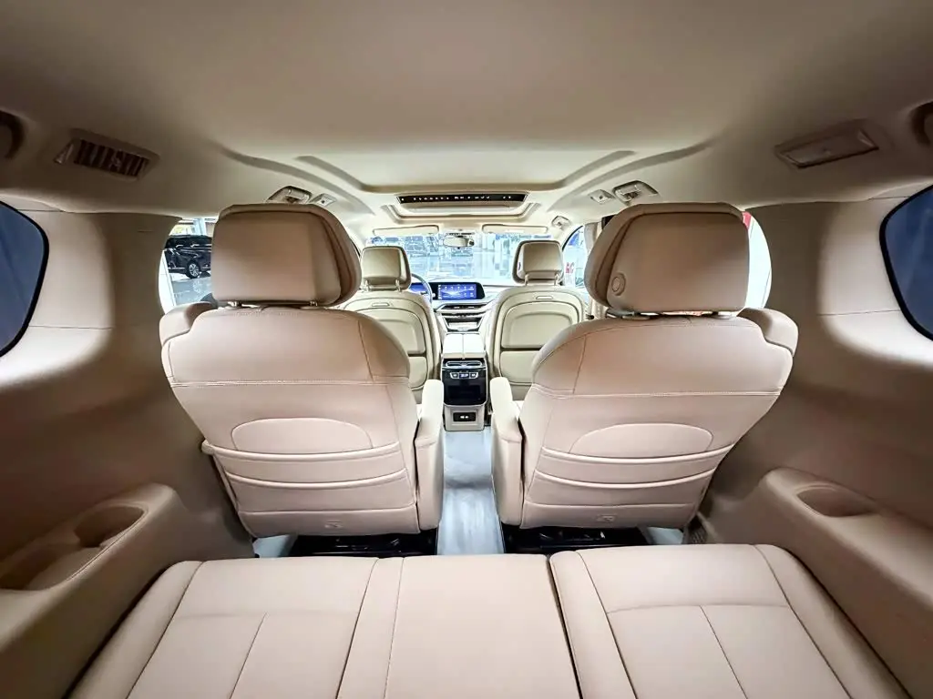 Buick GL8 New Energy 2025 — Photo 16/17