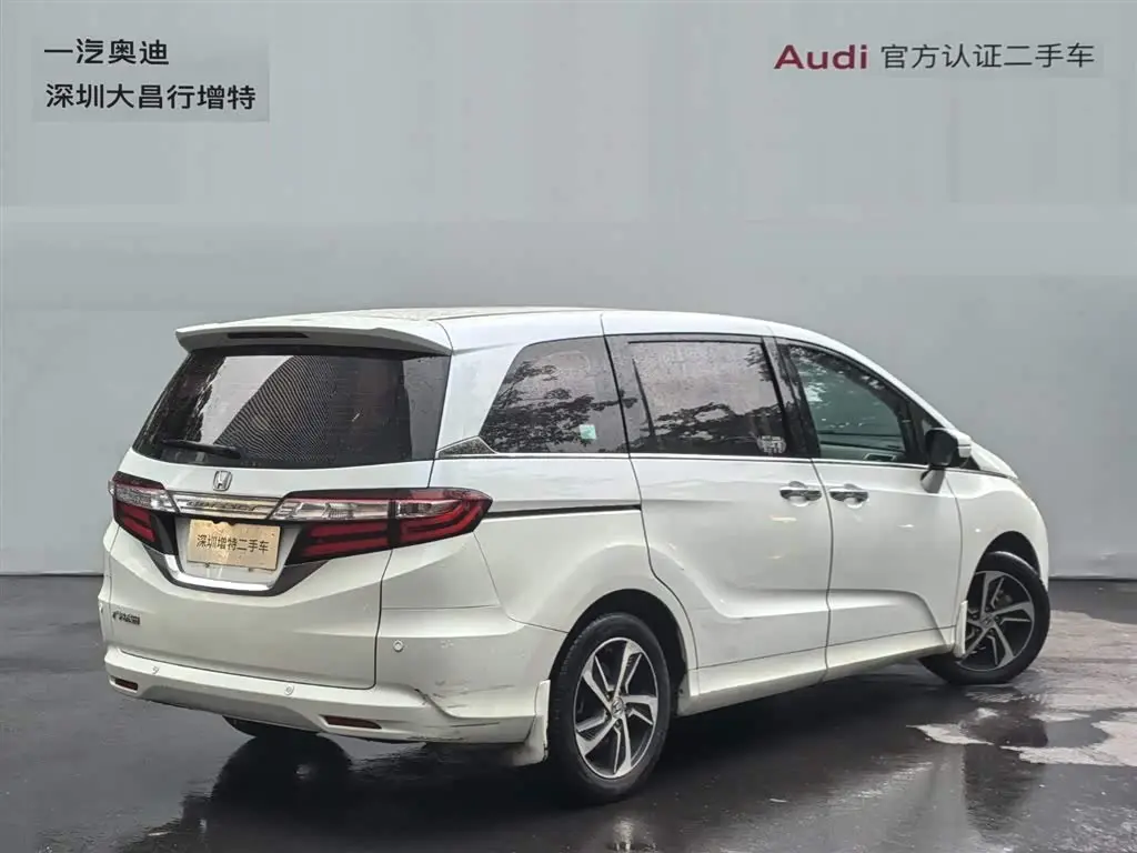 Honda Odyssey 2018 — Фото 5/20